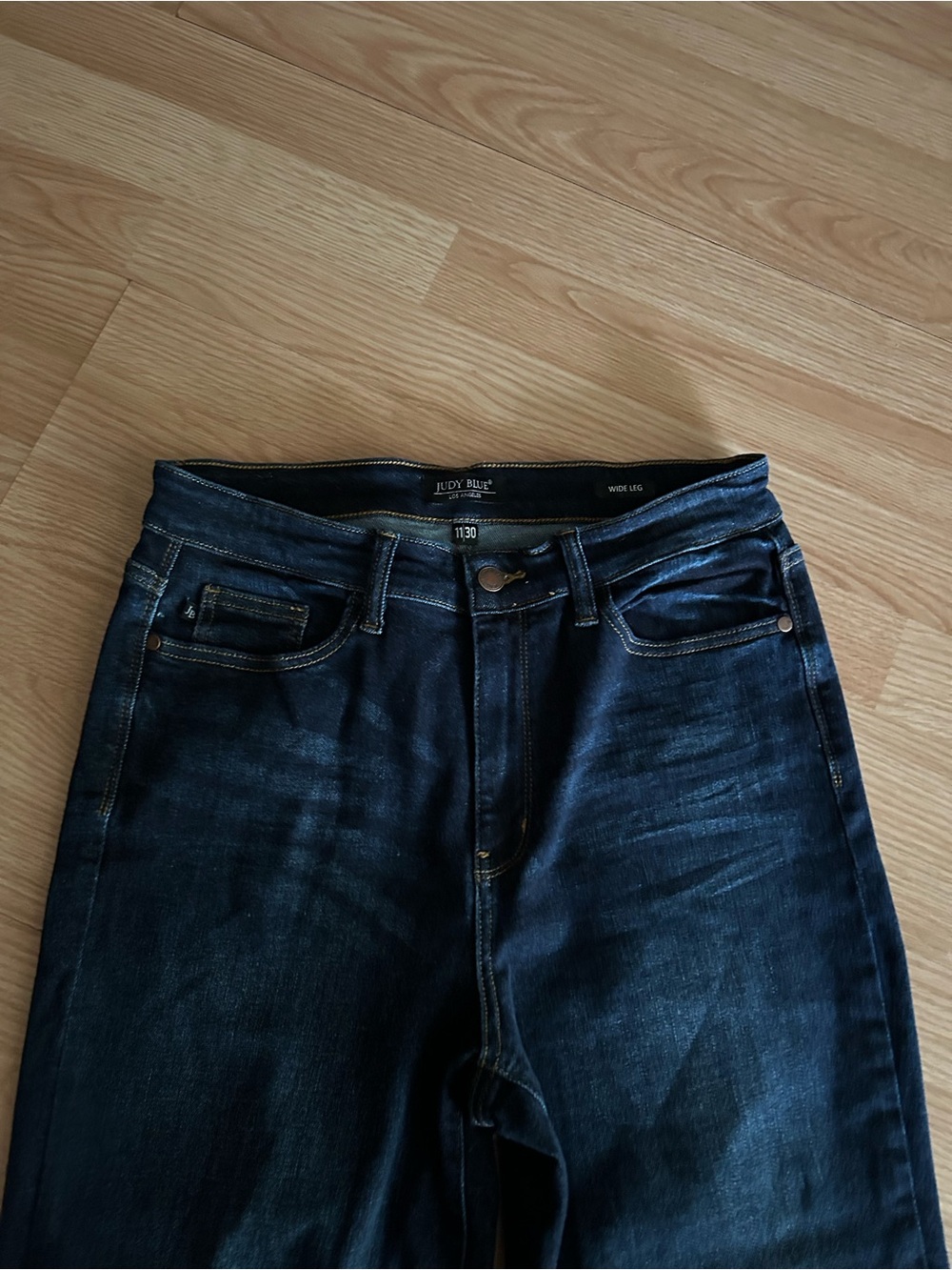 Judy Blue Dark Wash Wide Leg Raw Hem Jeans Size 11/30 - Picture 2 of 8